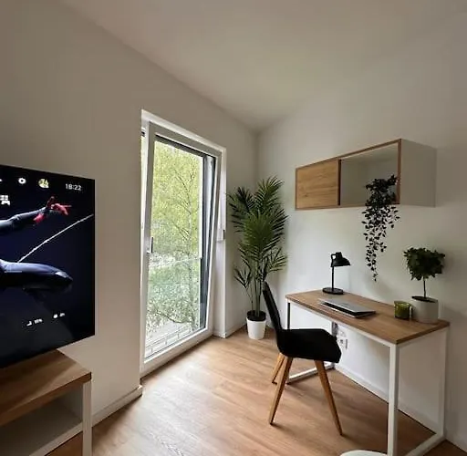 Daire Charming Near Signal Iduna & Center *